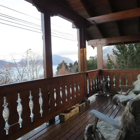 Cosy Chalet, 100m2 With Fjordview! Lauvstad