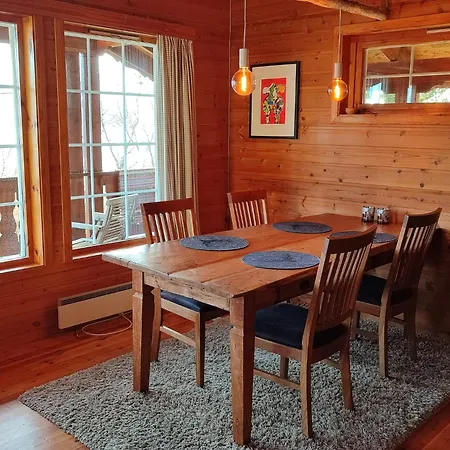 Chalet Cosy Chalet, 100m2 With Fjordview! Lauvstad
