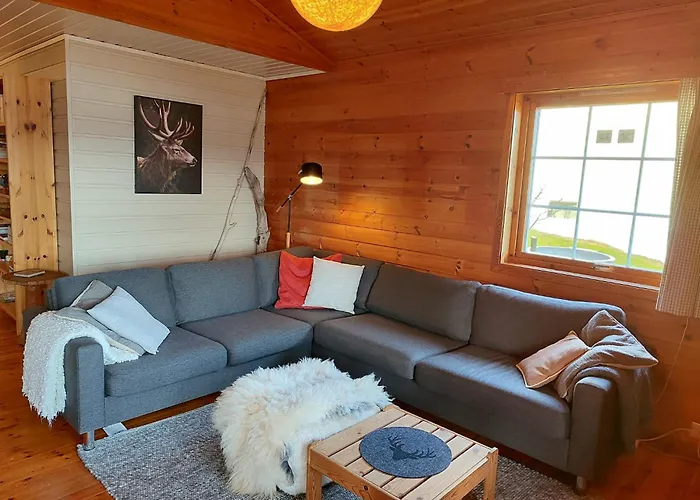 Cosy Chalet, 100m2 With Fjordview! Chaleter Lauvstad