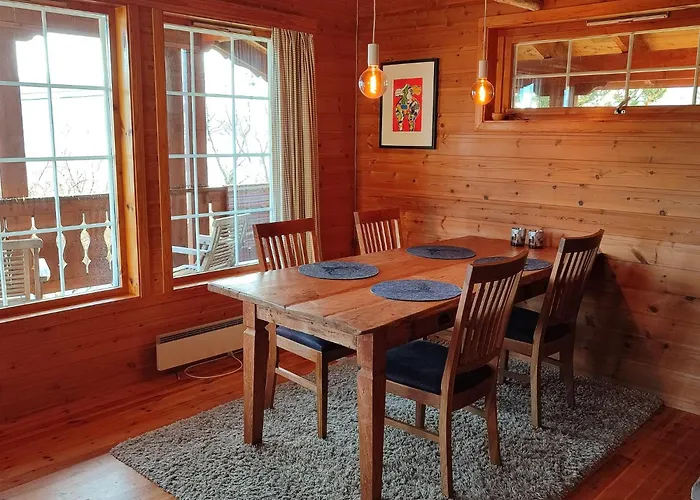 Chalet Cosy Chalet, 100m2 With Fjordview! Lauvstad
